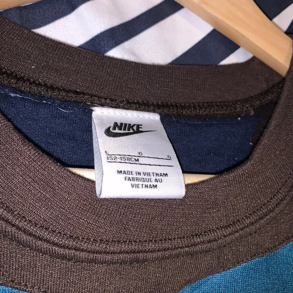 Custom Nike Rework Crewneck - Picture 5 of 5